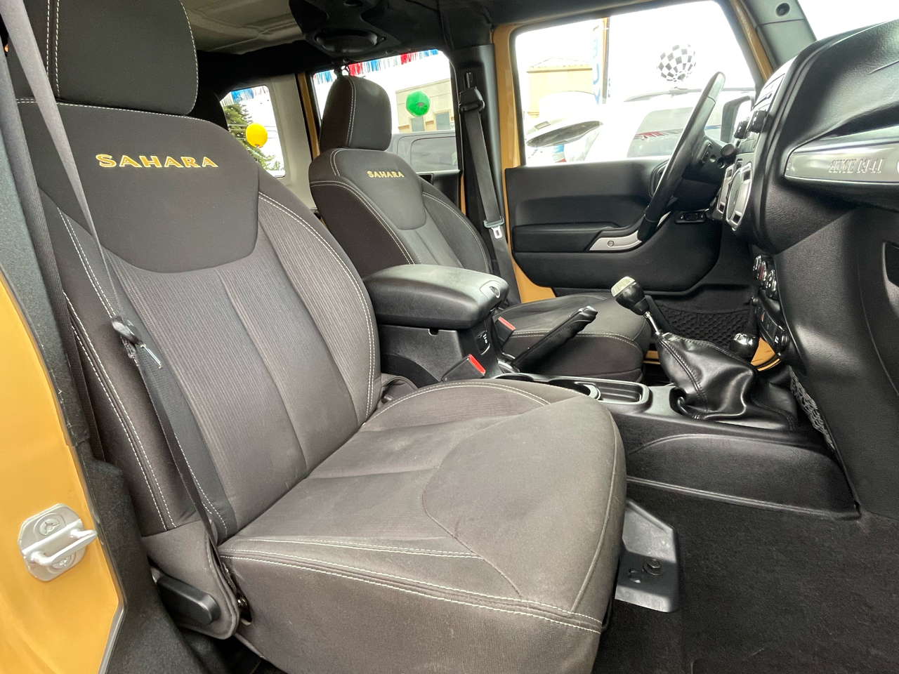 Jeep Wrangler Unlimited Sahara 4WD 2014