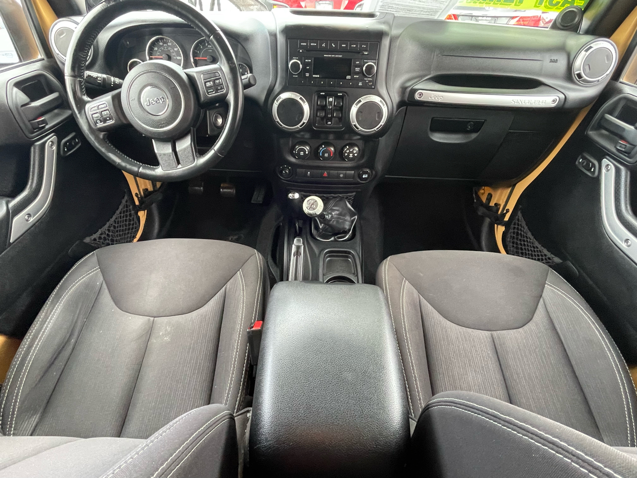 Jeep Wrangler Unlimited Sahara 4WD 2014