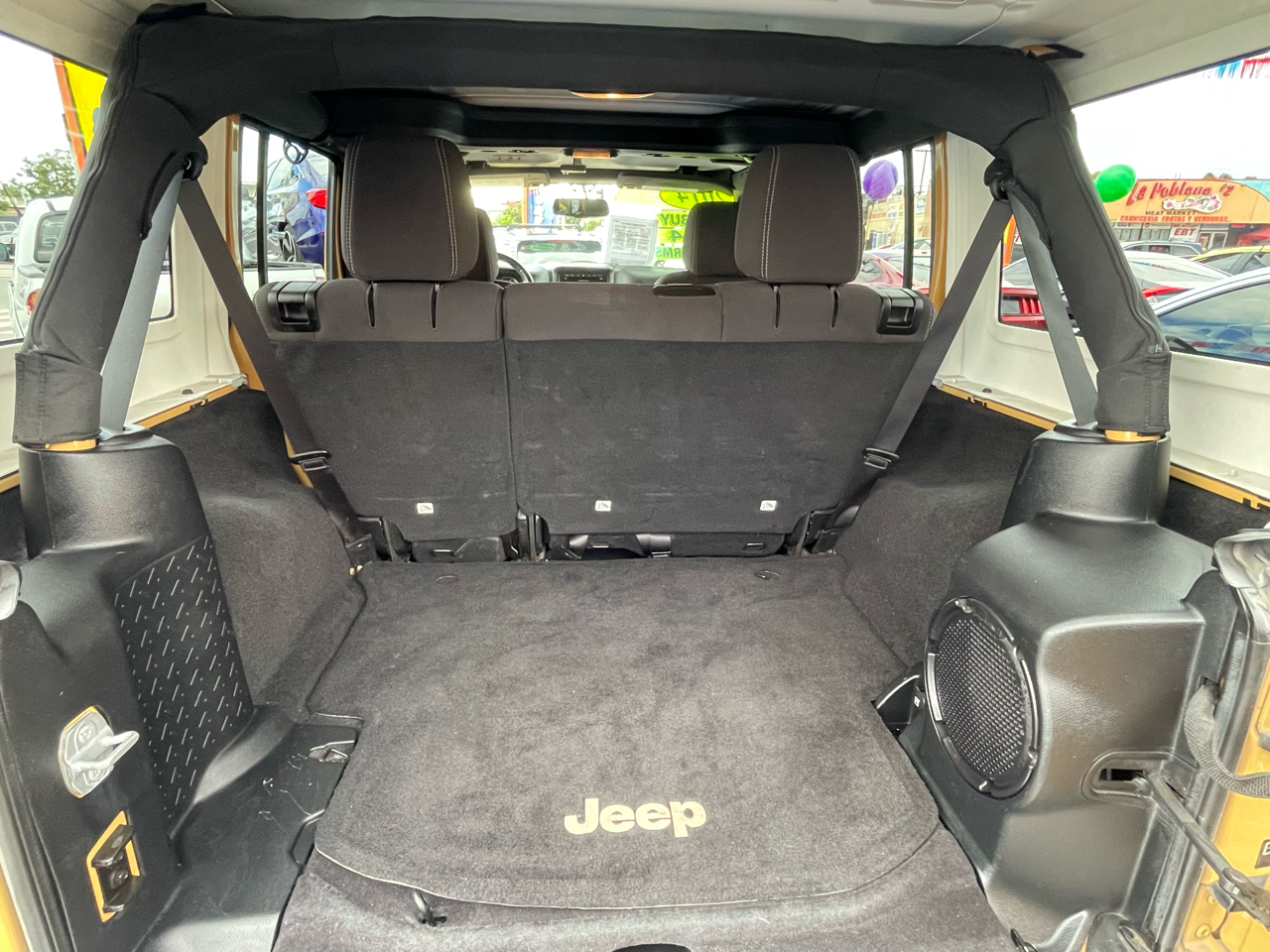 Jeep Wrangler Unlimited Sahara 4WD 2014