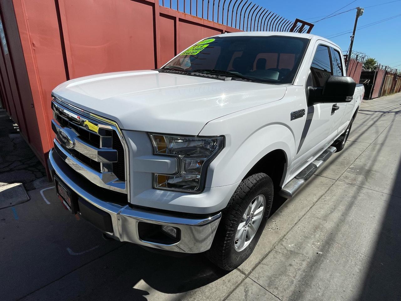 Ford F-150 XLT SuperCab 8-ft. Bed 4WD 2016