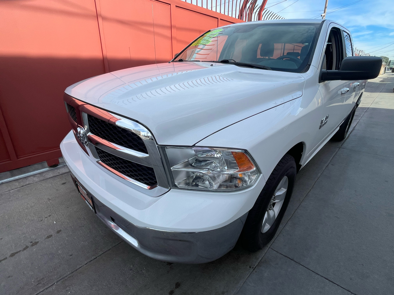 RAM 1500 SLT Quad Cab 2WD 2017