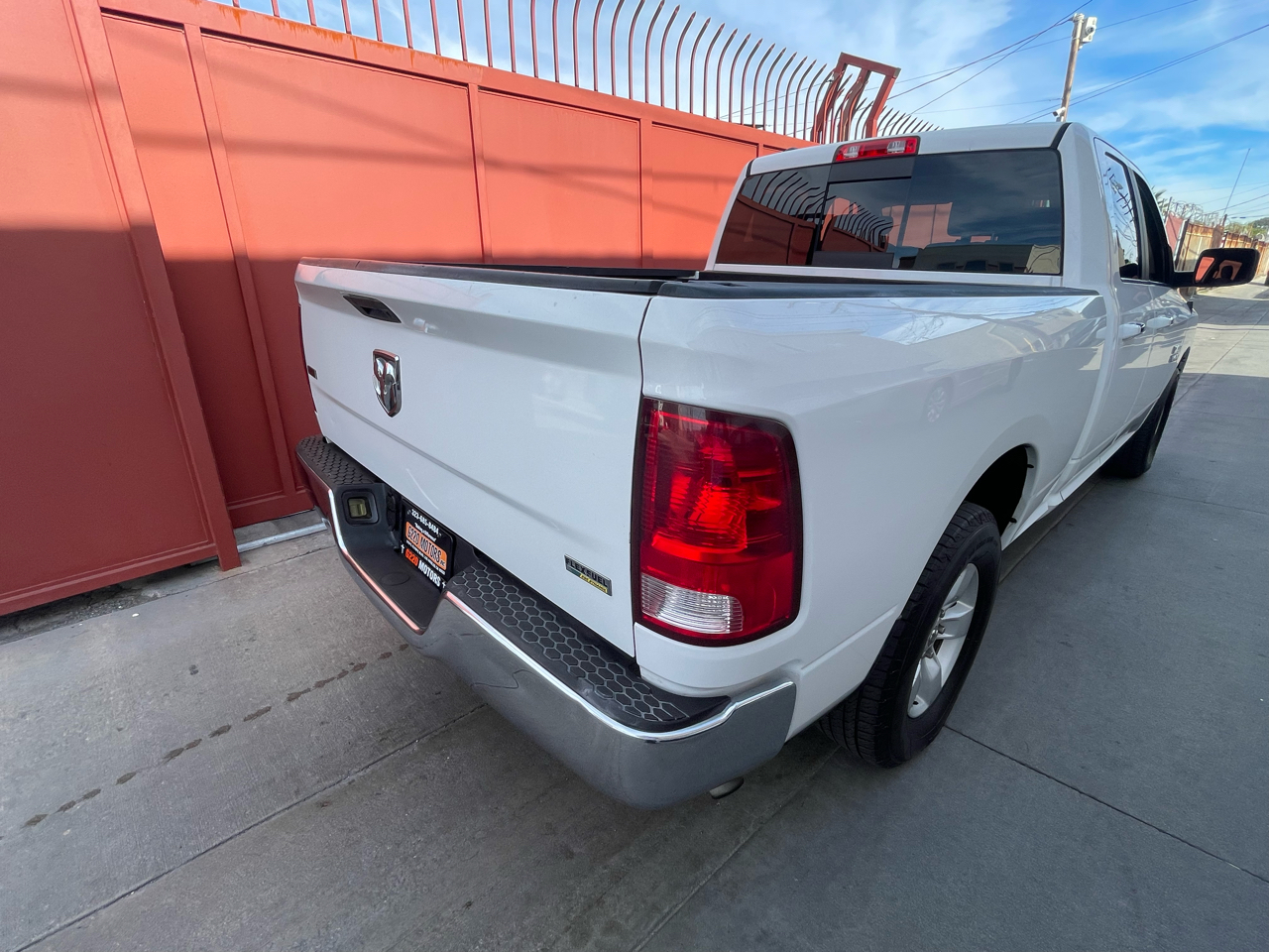 RAM 1500 SLT Quad Cab 2WD 2017