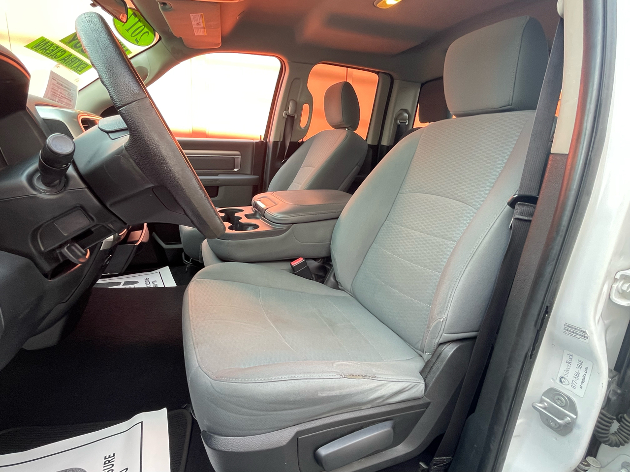 RAM 1500 SLT Quad Cab 2WD 2017