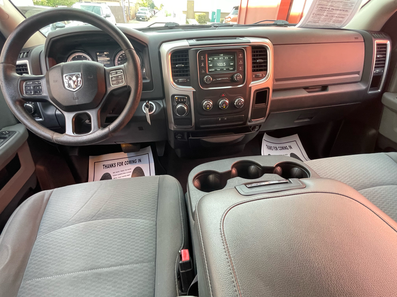 RAM 1500 SLT Quad Cab 2WD 2017