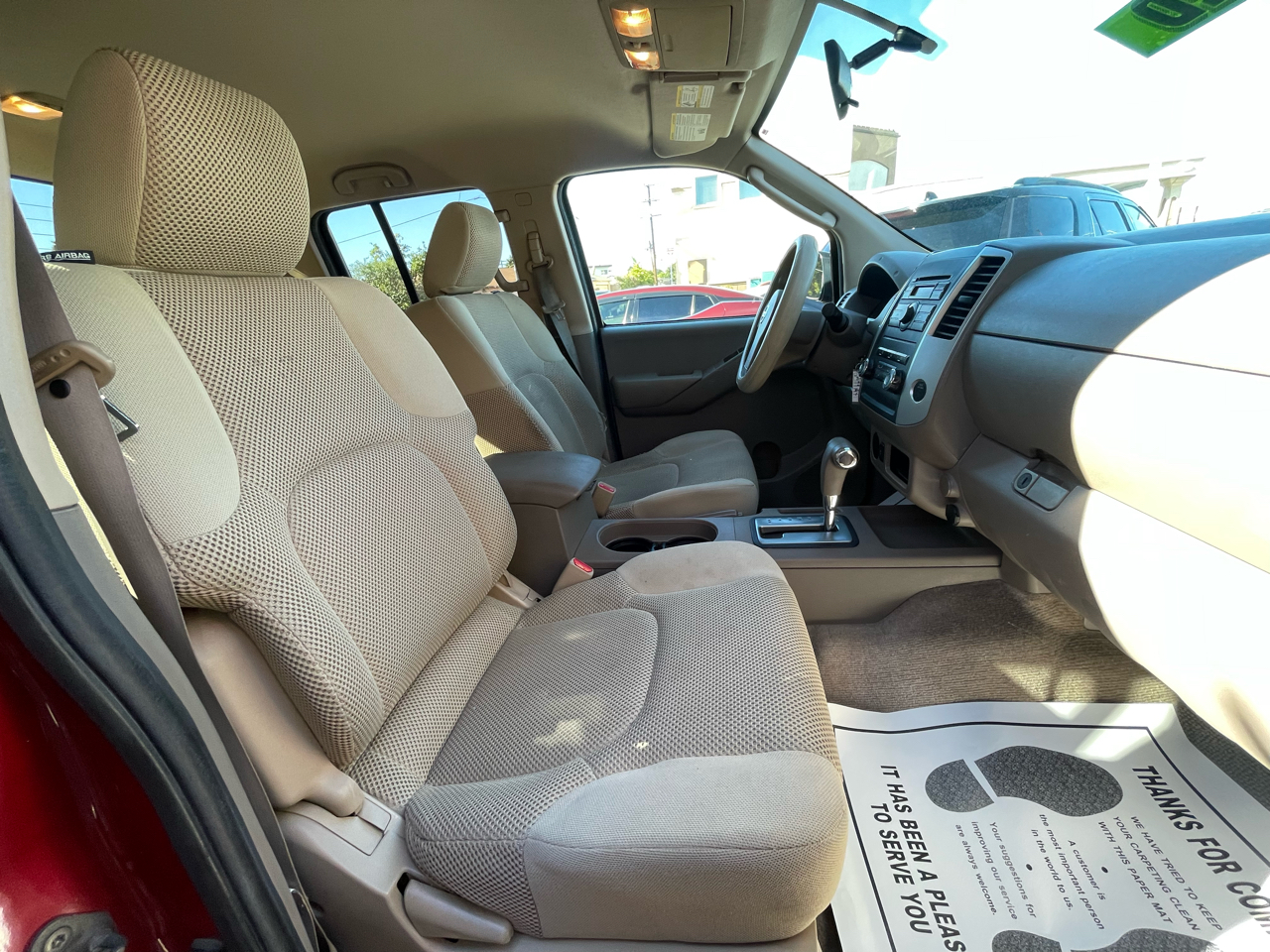 Nissan Frontier LE Crew Cab 2WD 2010