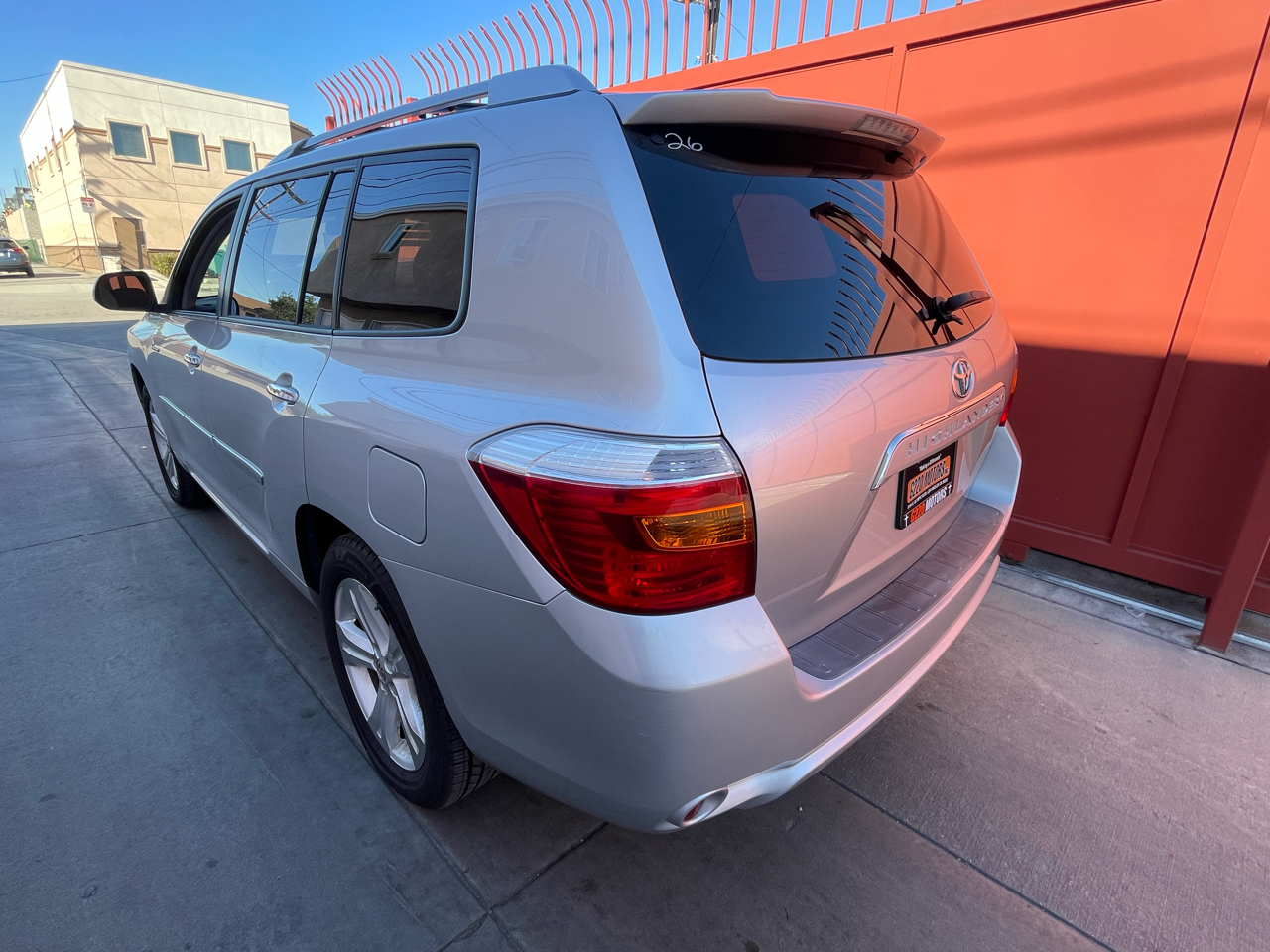 Toyota Highlander Limited 2WD 2010