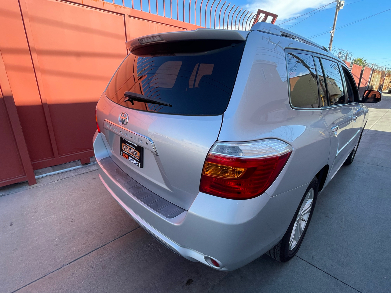 Toyota Highlander Limited 2WD 2010