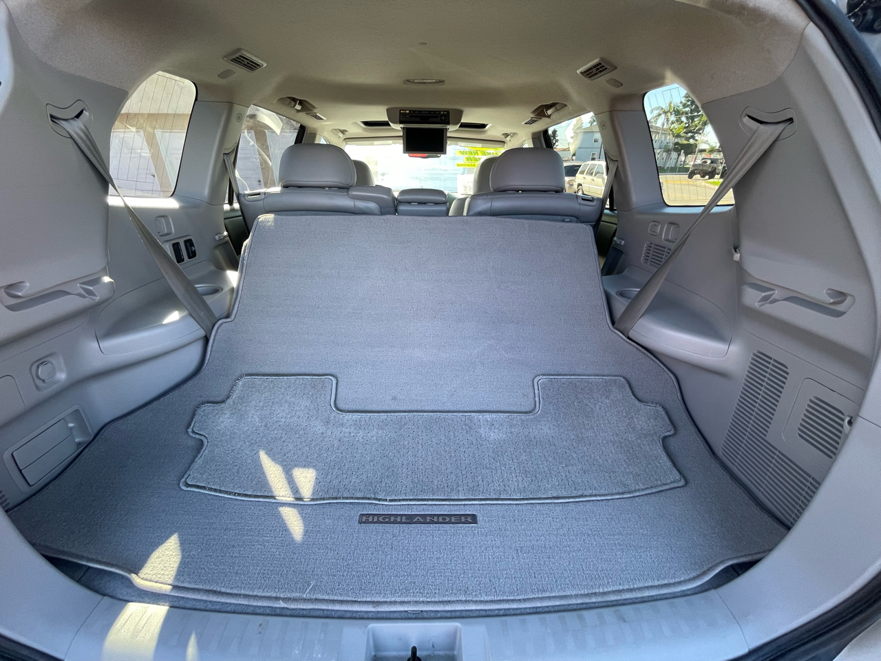 Toyota Highlander Limited 2WD 2010