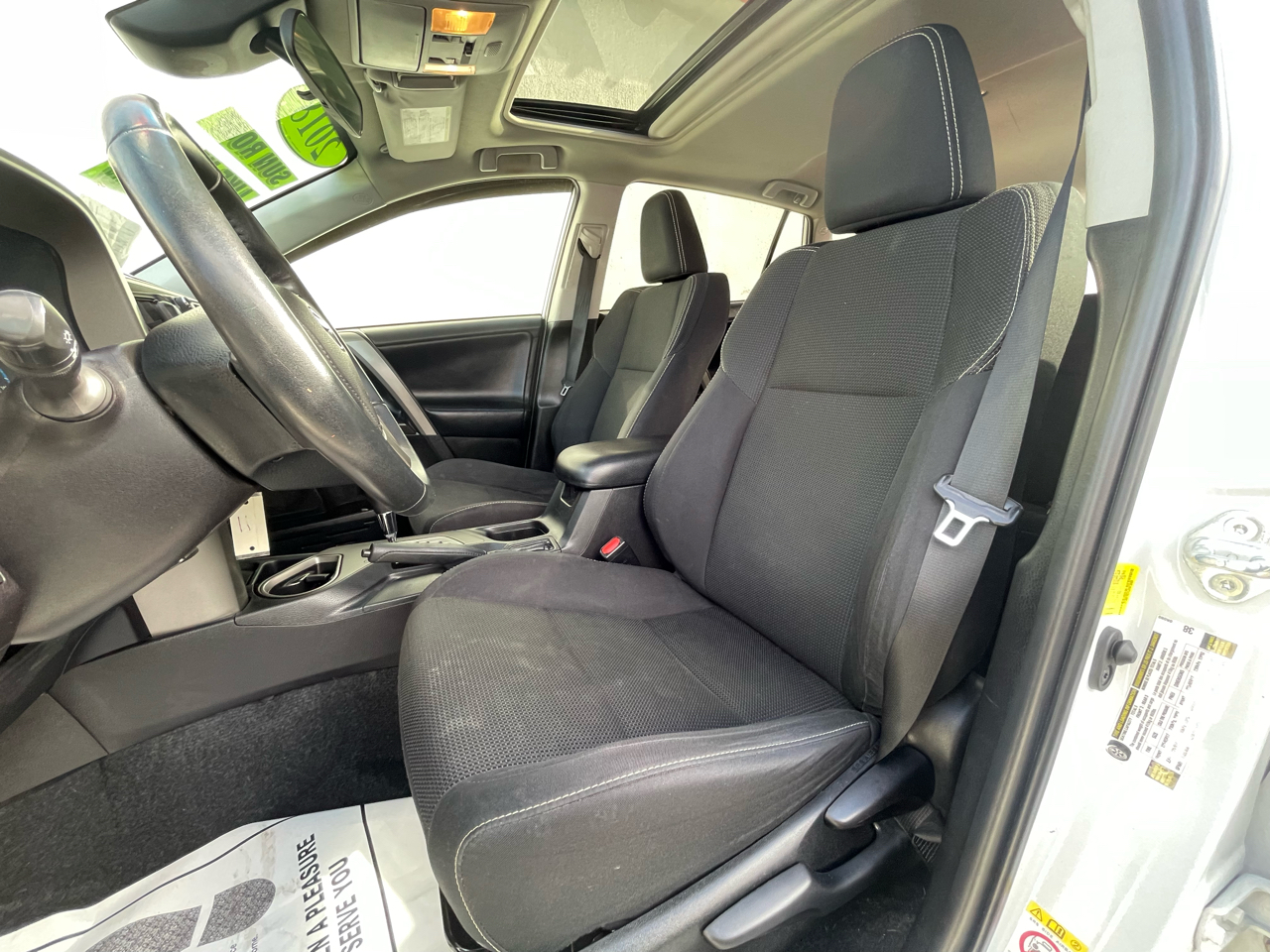 Toyota RAV4 XLE FWD 2018