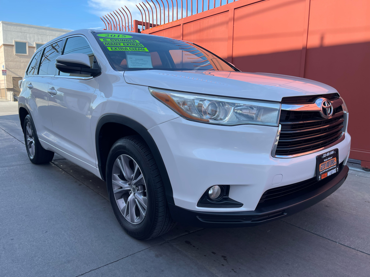 2015 Toyota Highlander LE's photo