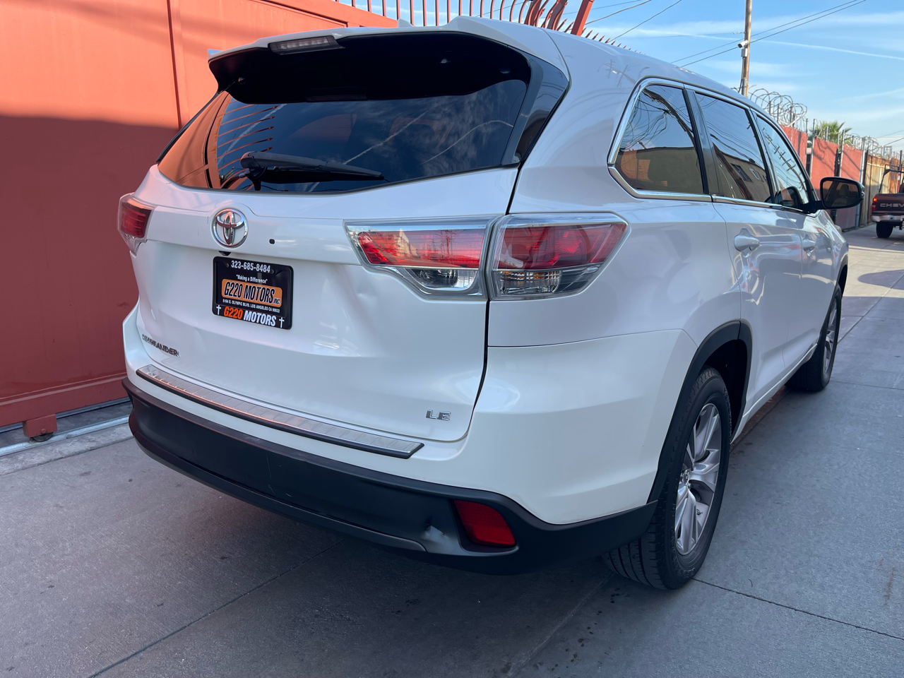 Toyota Highlander LE FWD V6 2015