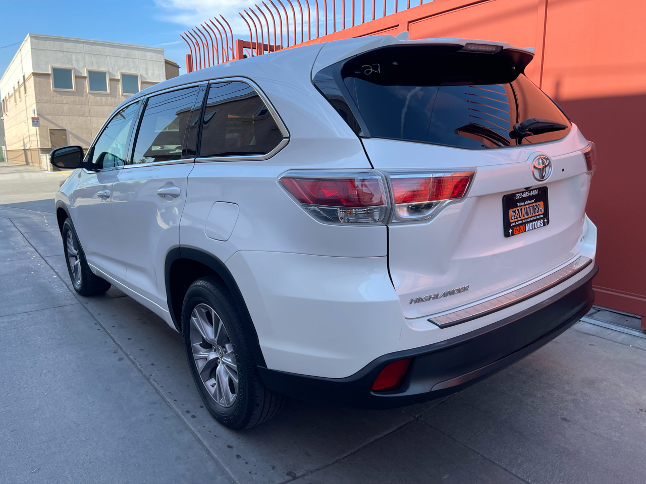 Toyota Highlander LE FWD V6 2015