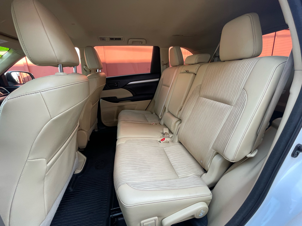 Toyota Highlander LE FWD V6 2015