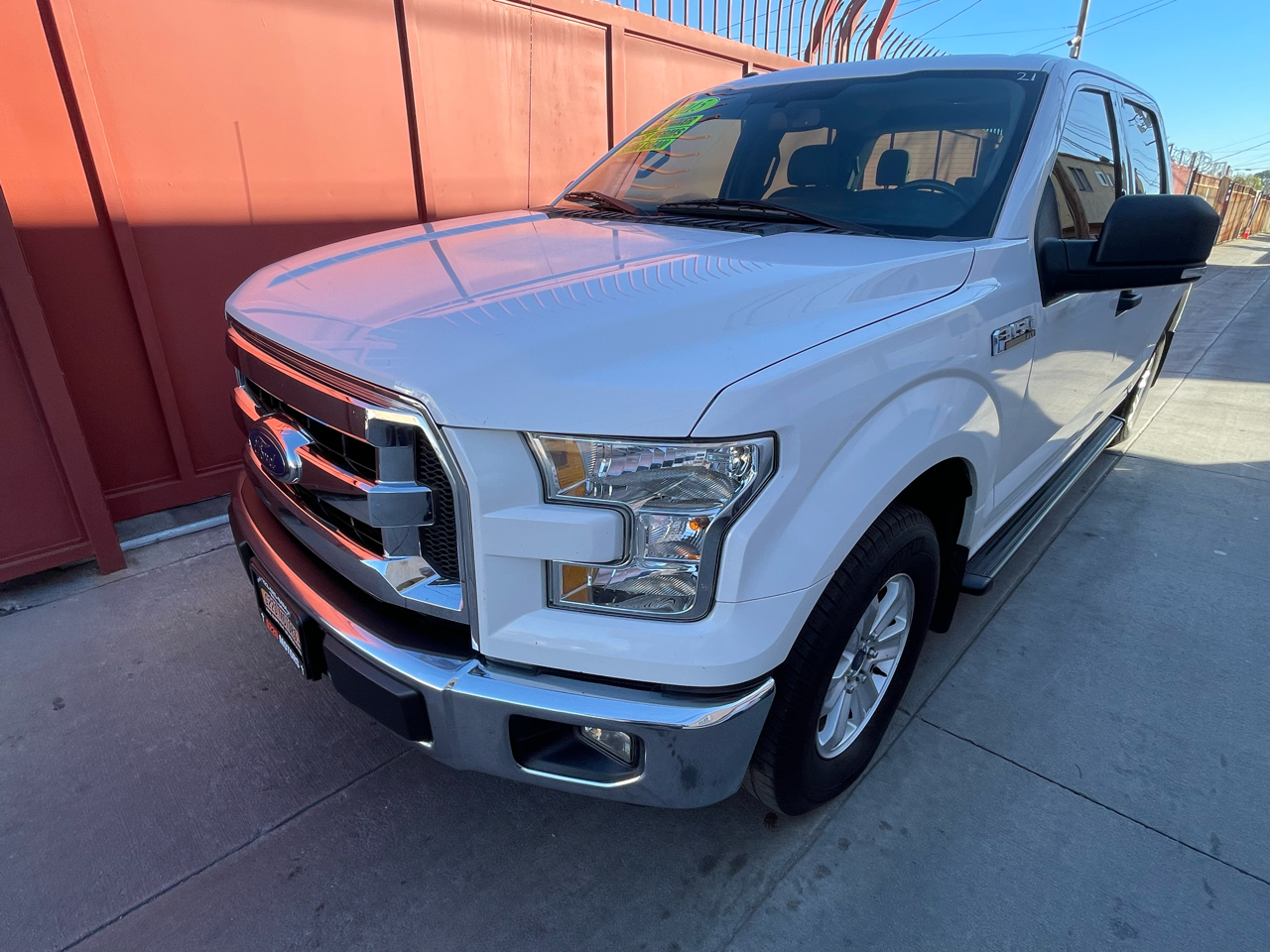 Ford F-150 XLT SuperCrew 5.5-ft. Bed 2WD 2015