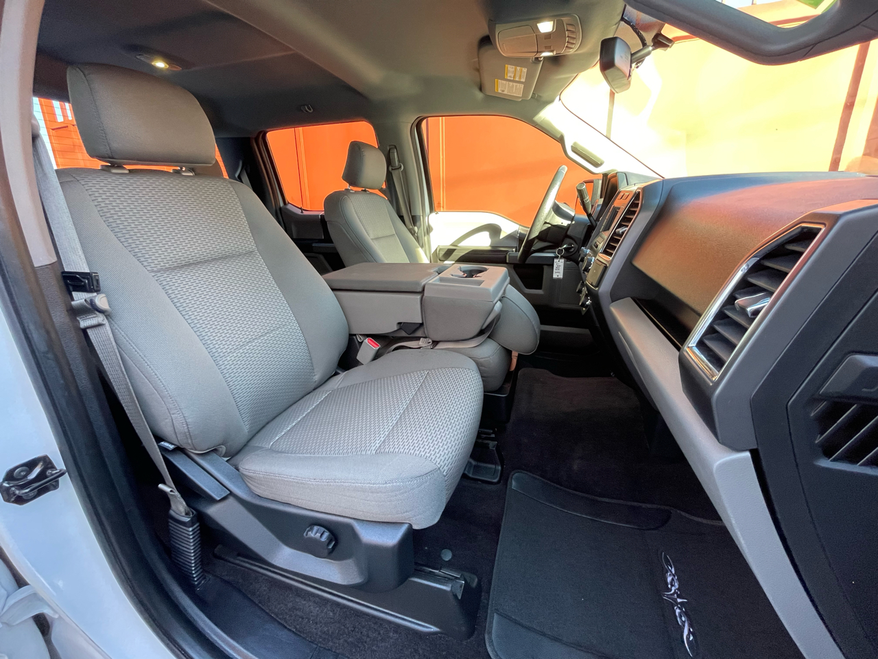 Ford F-150 XLT SuperCrew 5.5-ft. Bed 2WD 2015