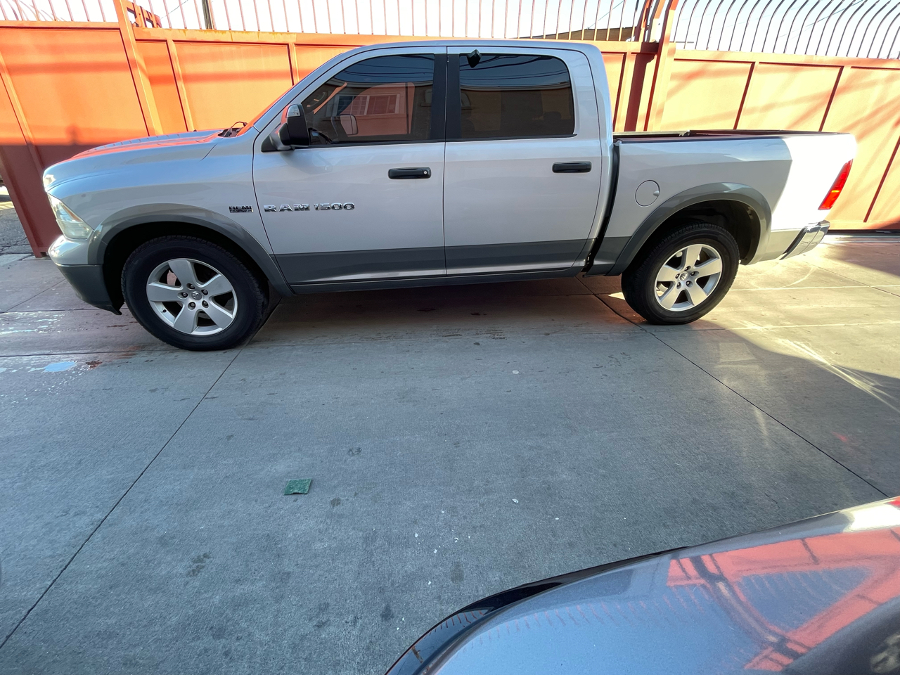 RAM 1500 Sport Crew Cab 4WD 2011