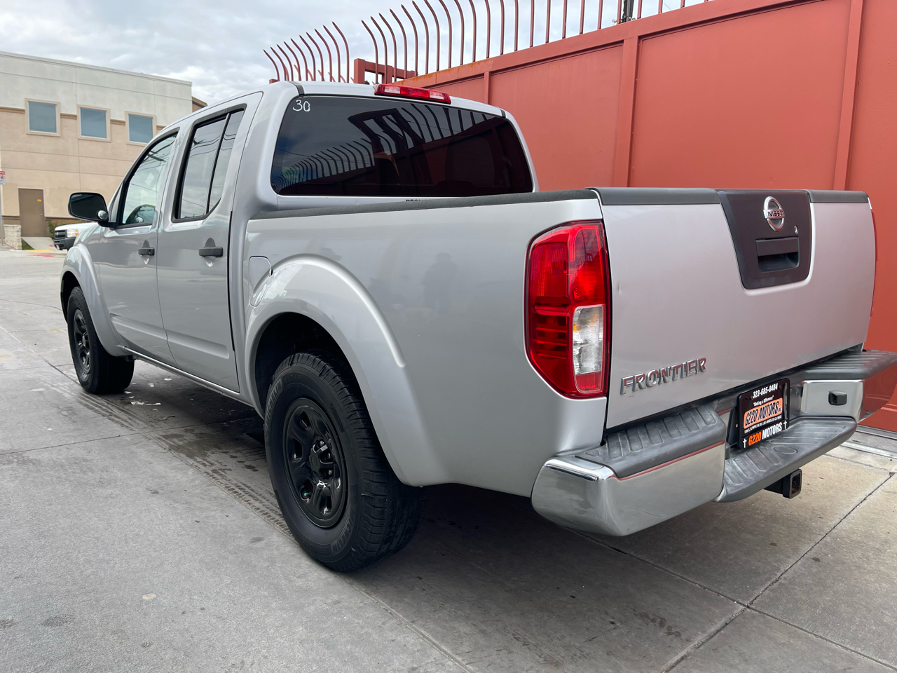 Nissan Frontier S Crew Cab 2WD 2012