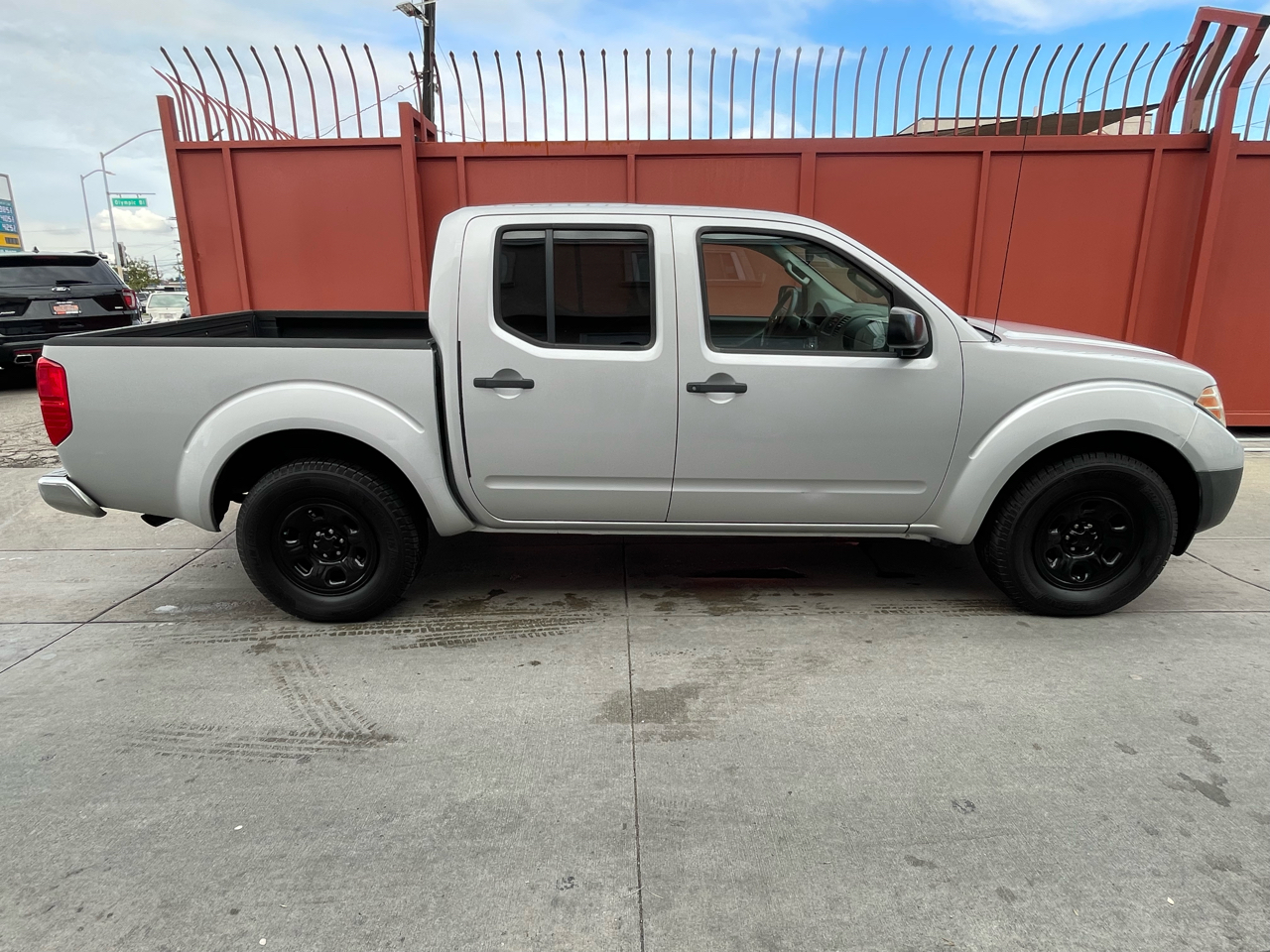 Nissan Frontier S Crew Cab 2WD 2012