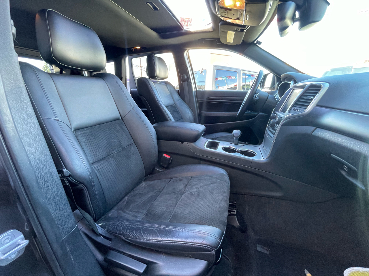 Jeep Grand Cherokee Laredo 2WD 2015