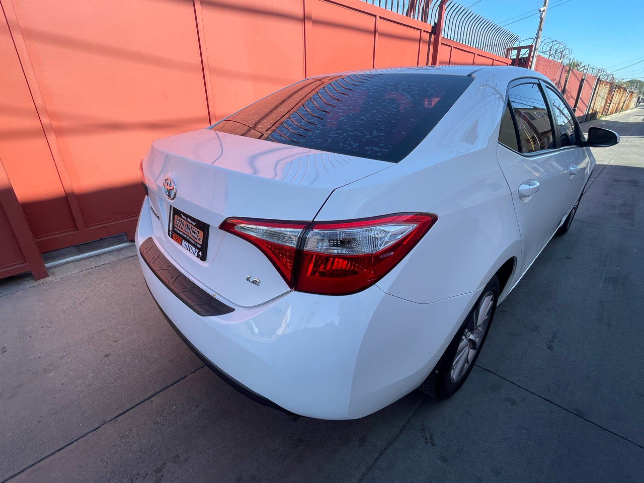Toyota Corolla LE Plus CVT 2015