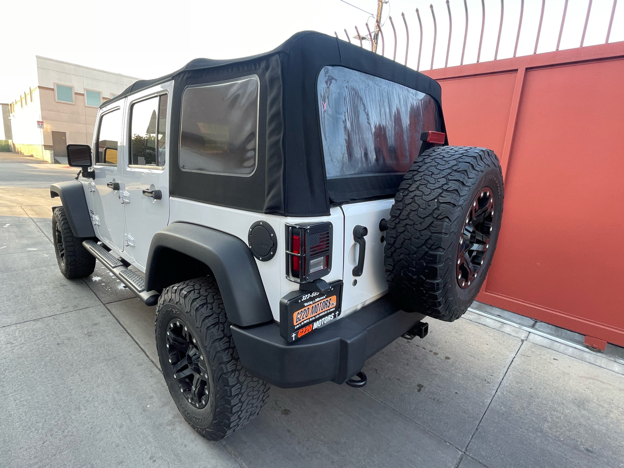 Jeep Wrangler Unlimited Sport 4WD 2014