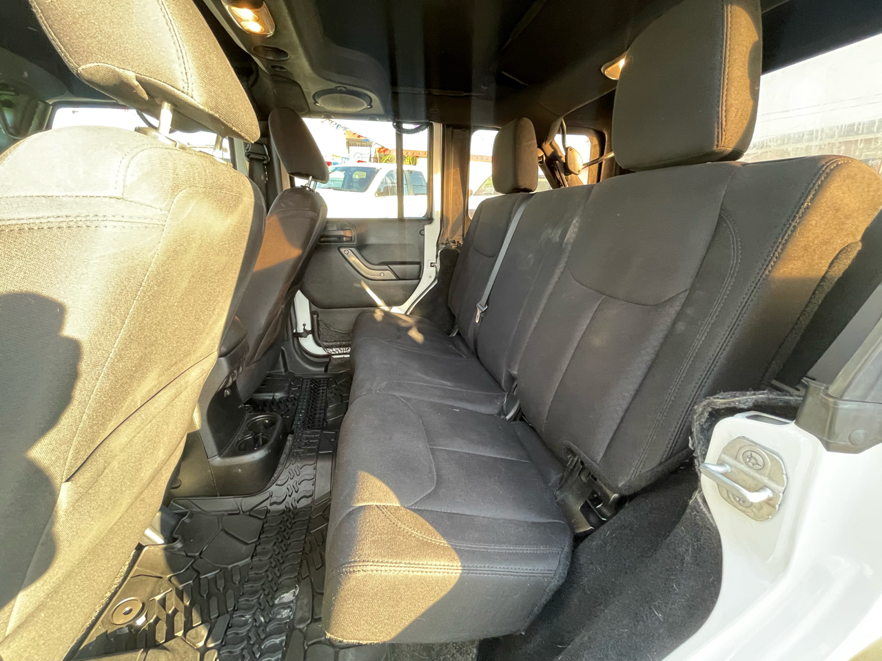 Jeep Wrangler Unlimited Sport 4WD 2014