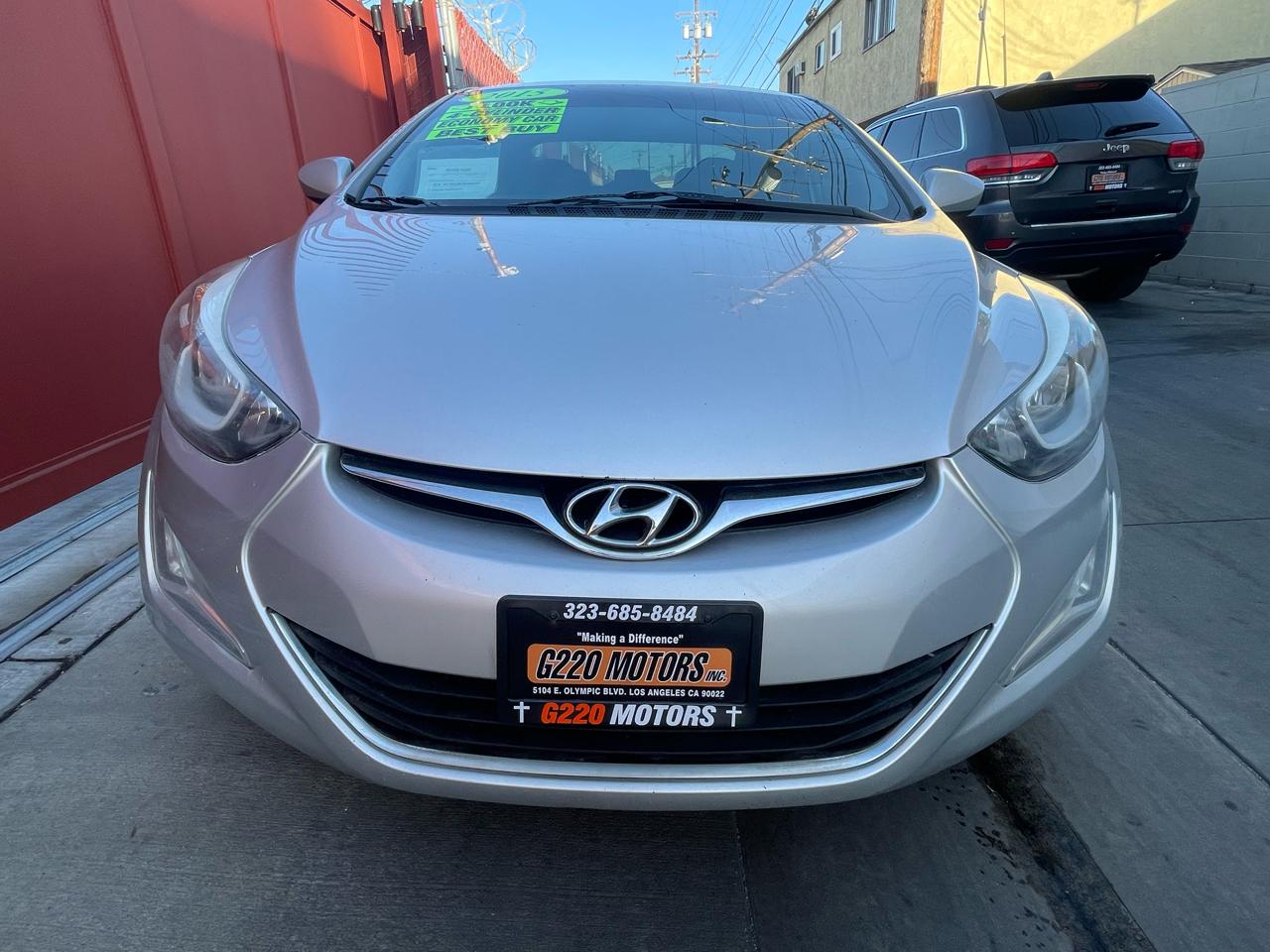 Hyundai Elantra SE 6AT 2015