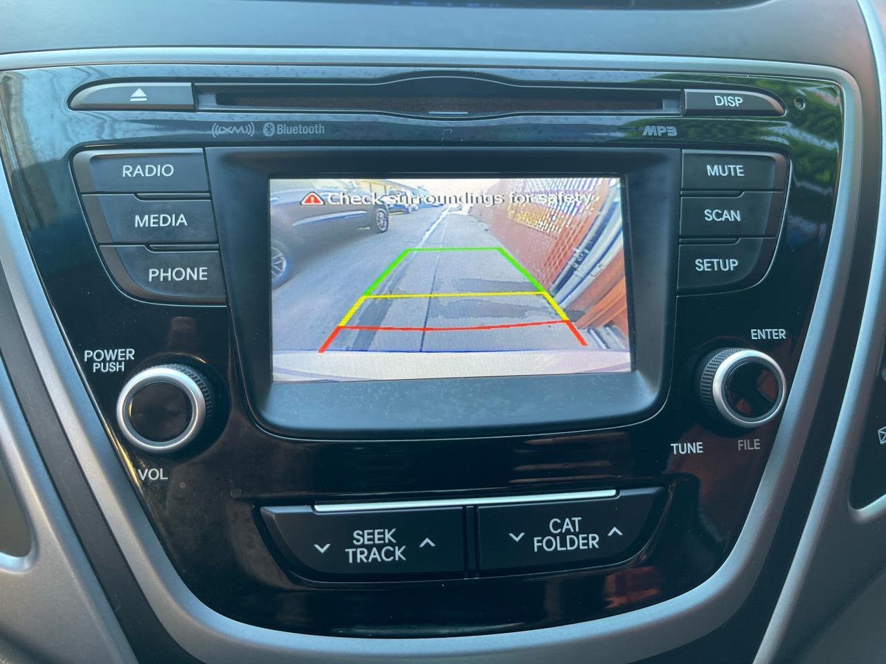 Hyundai Elantra SE 6AT 2015