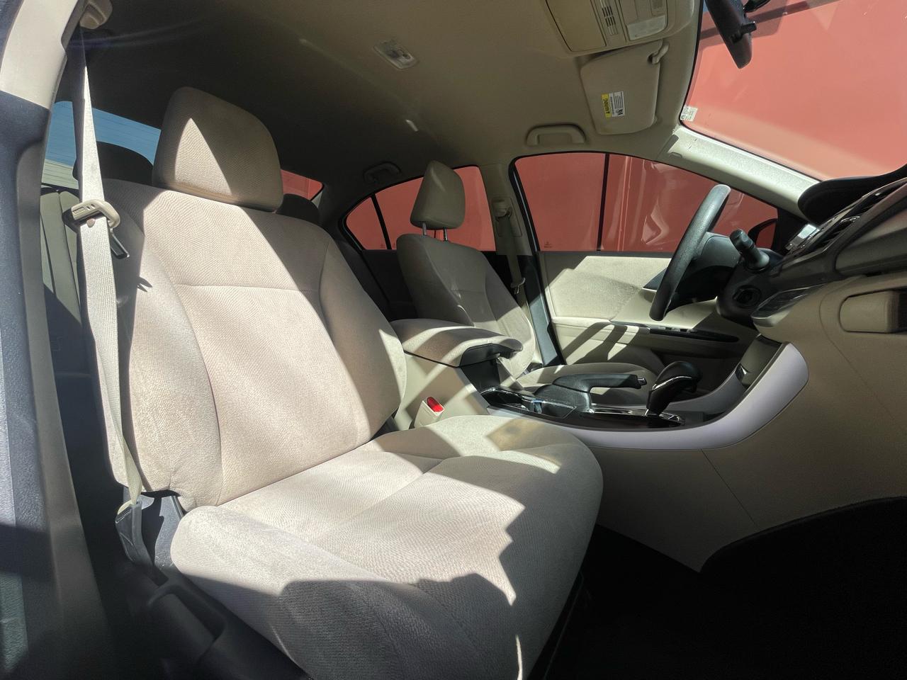 Honda Accord LX Sedan CVT 2013