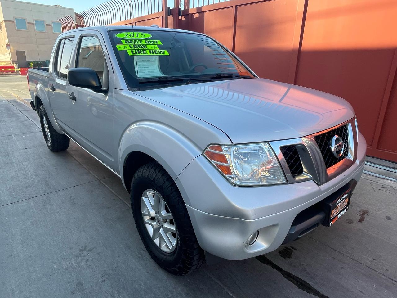 2015 Nissan Frontier SV Crew Cab 5AT 2WD