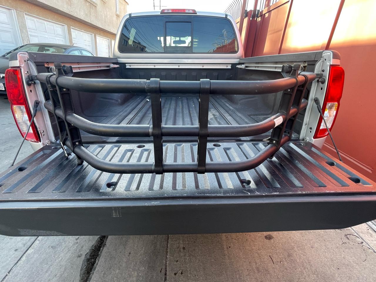 Nissan Frontier  2015