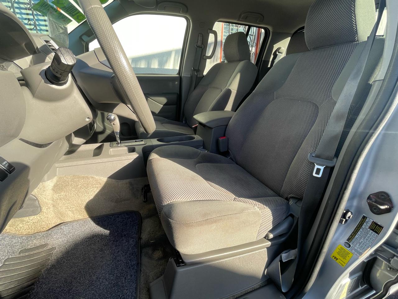 Nissan Frontier  2015