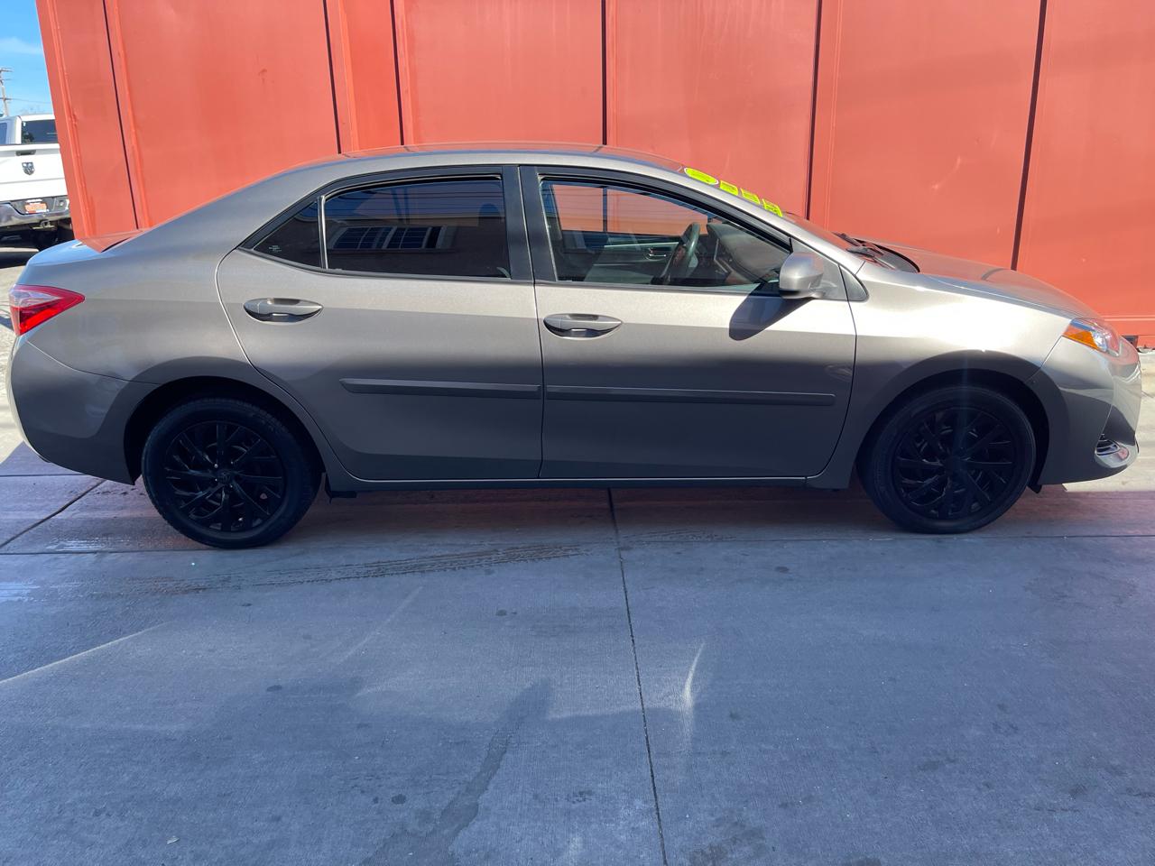 Toyota Corolla LE 4D Sedan 2018