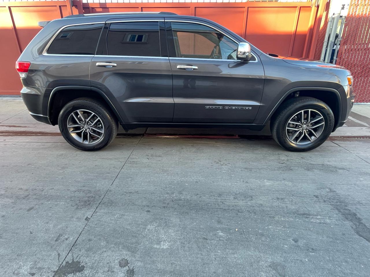 Jeep Grand Cherokee Limited 2WD 2017