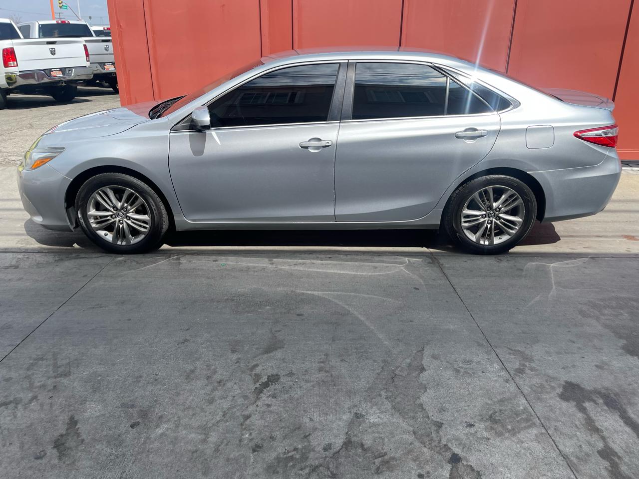 Toyota Camry SE 2015