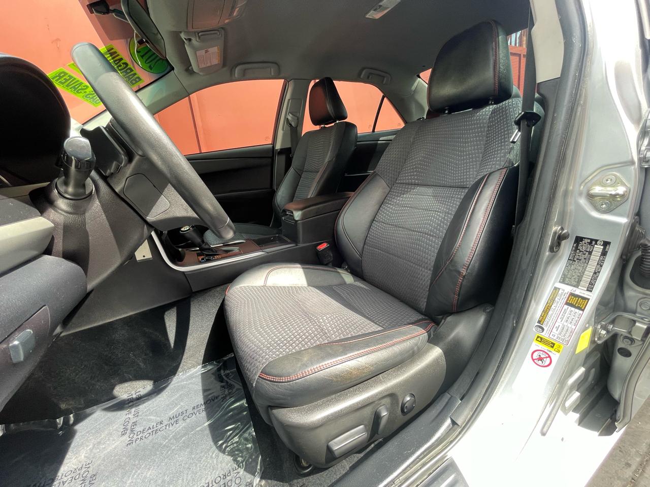 Toyota Camry SE 2015