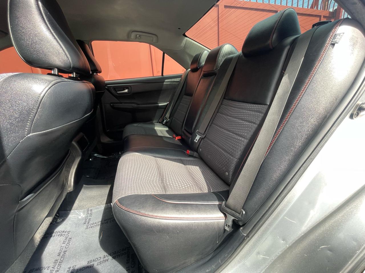 Toyota Camry SE 2015