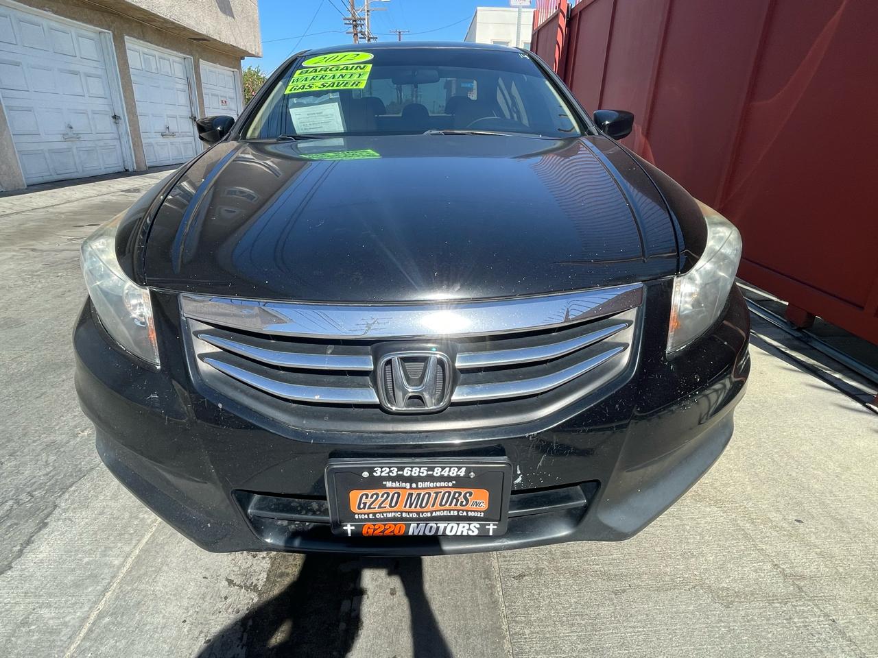 Honda Accord LX sedan AT 2012