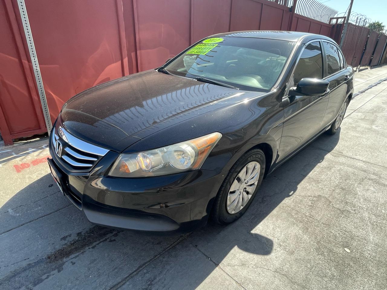 Honda Accord LX sedan AT 2012