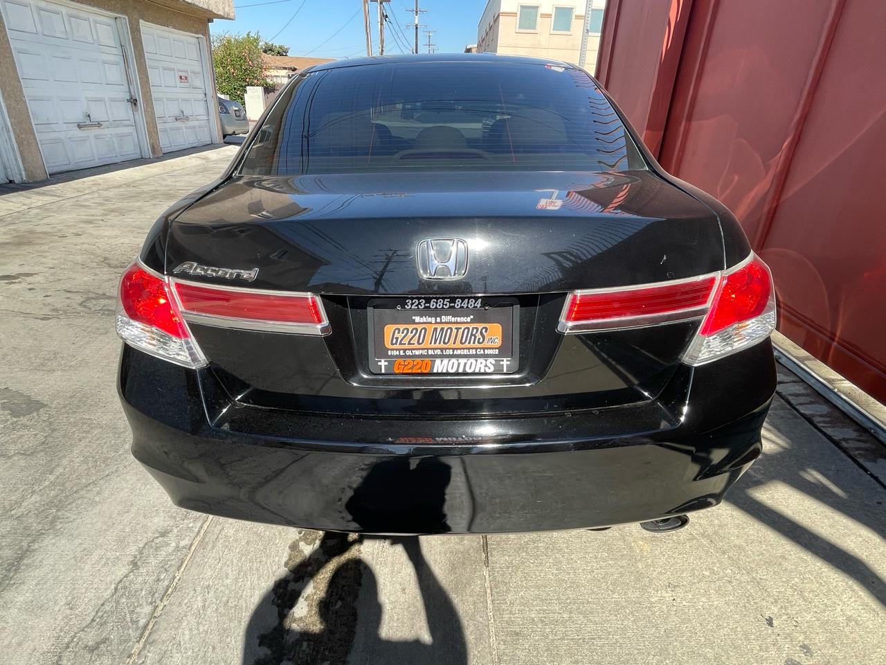 Honda Accord LX sedan AT 2012