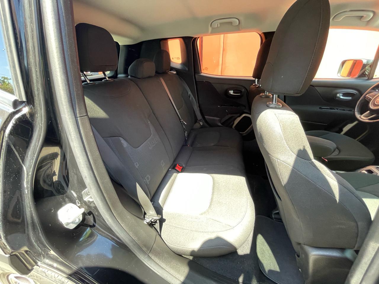 Jeep Renegade Latitude FWD 2016