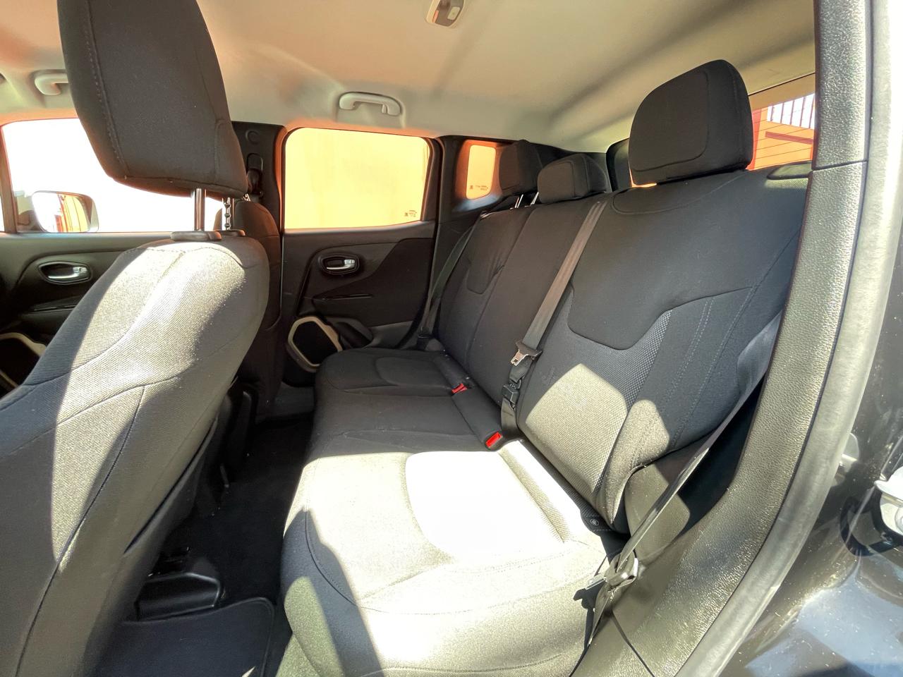 Jeep Renegade Latitude FWD 2016