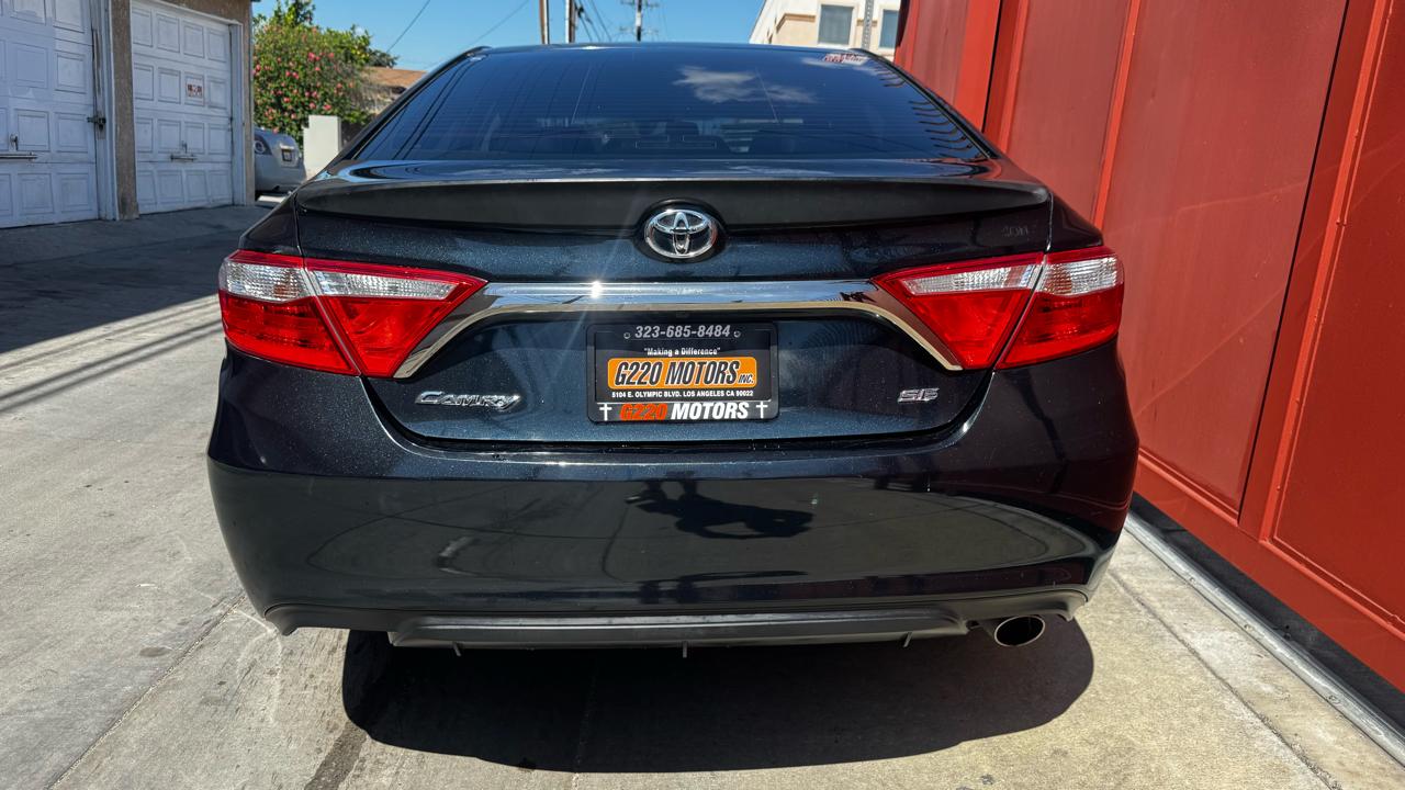 Toyota Camry SE 2015