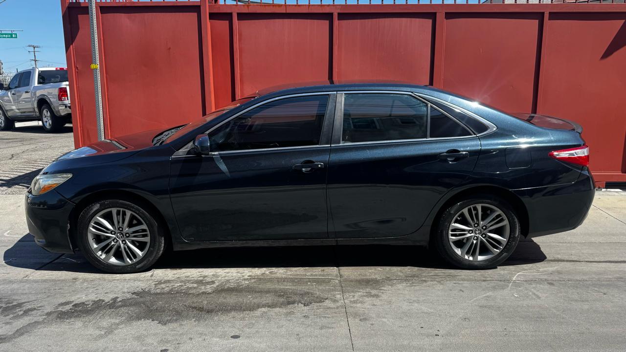 Toyota Camry SE 2015