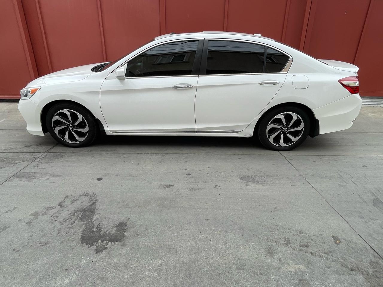 Honda Accord EX-L Sedan CVT 2016
