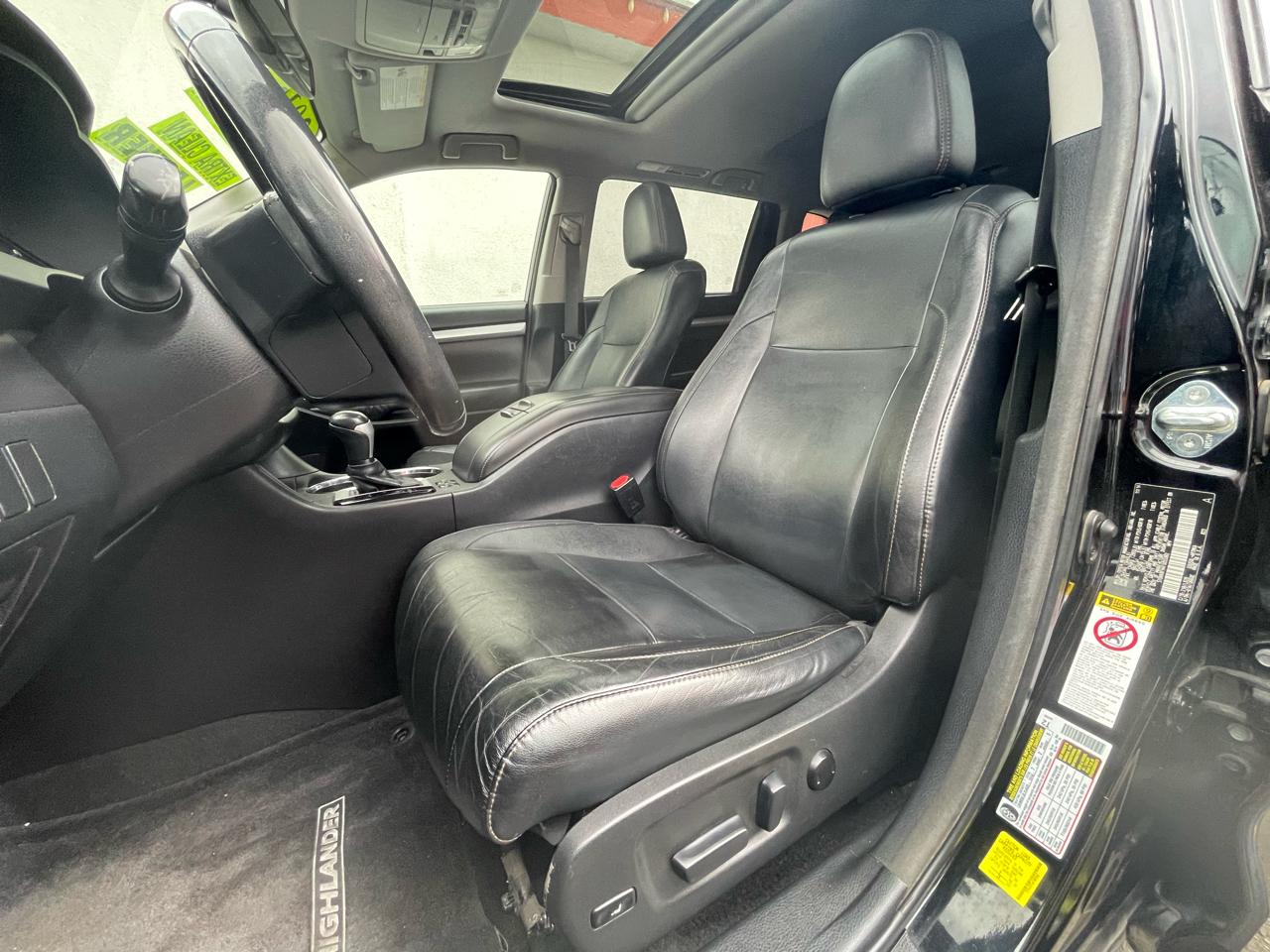 Toyota Highlander XLE FWD V6 2015