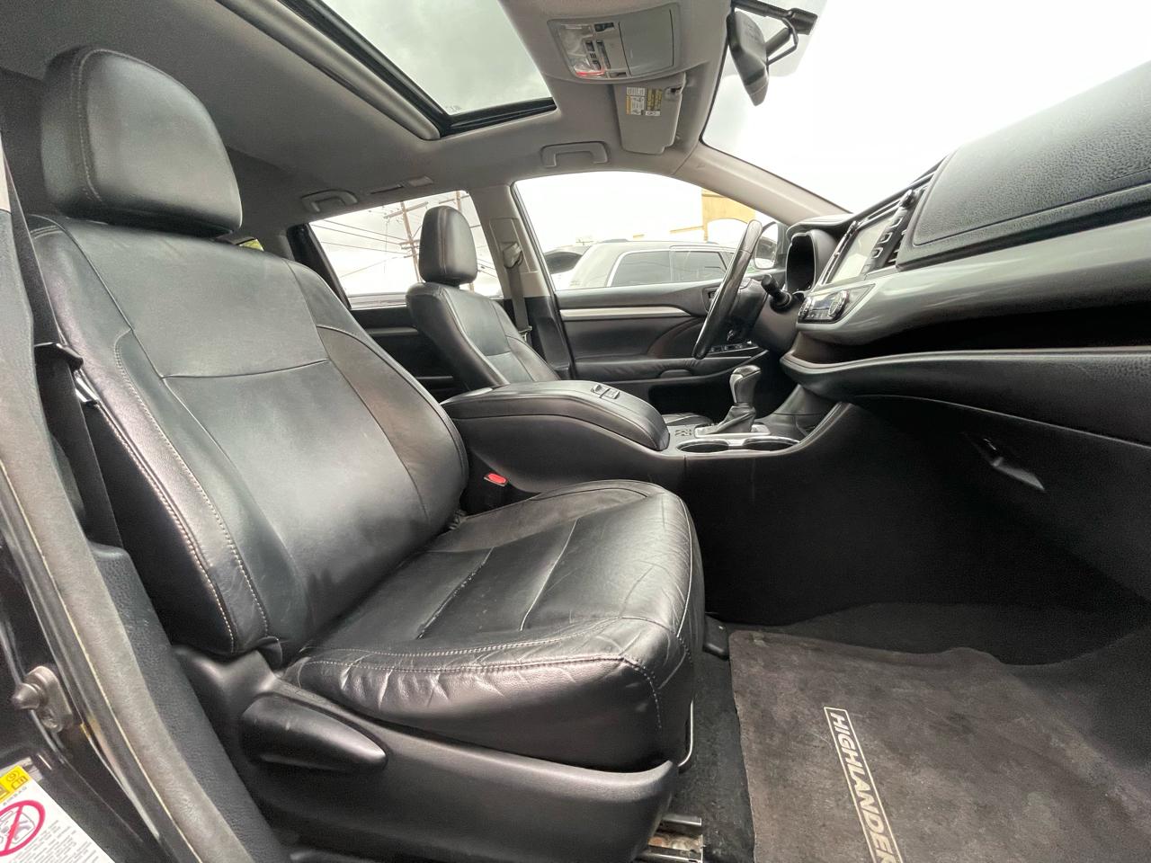 Toyota Highlander XLE FWD V6 2015