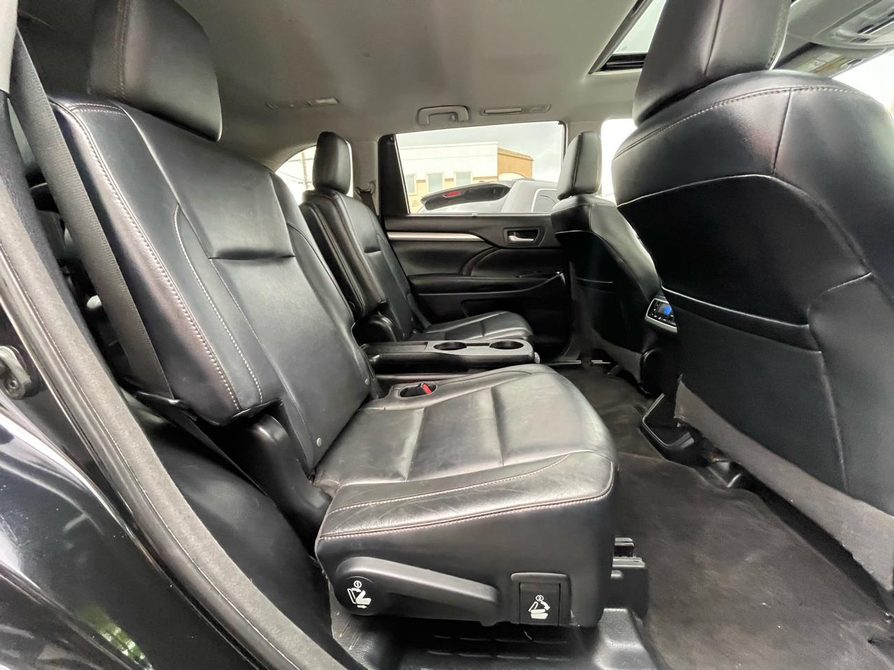 Toyota Highlander XLE FWD V6 2015