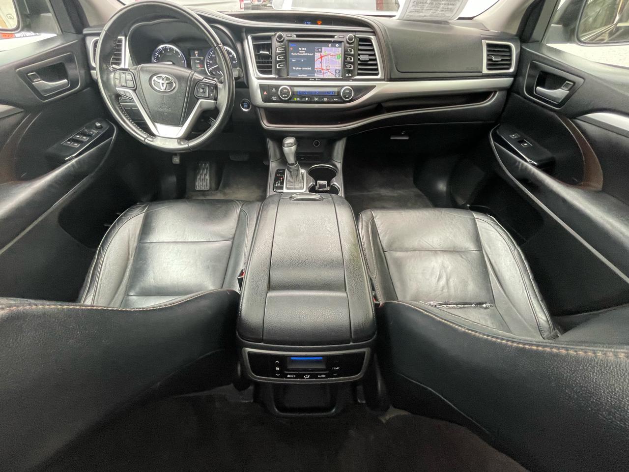 Toyota Highlander XLE FWD V6 2015