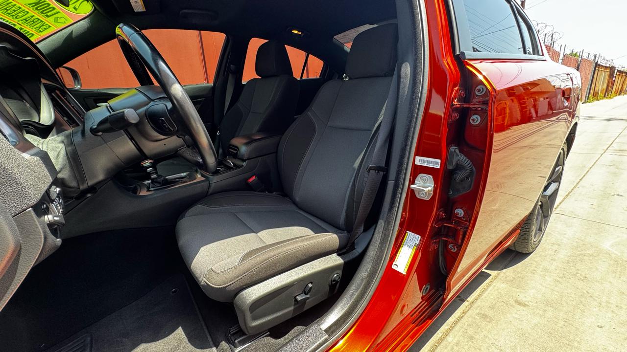 Dodge Charger SXT 2020